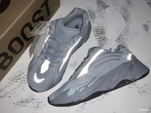 Boost Blue Hospital Yeezy v2 700 Adidas FV8424 1022